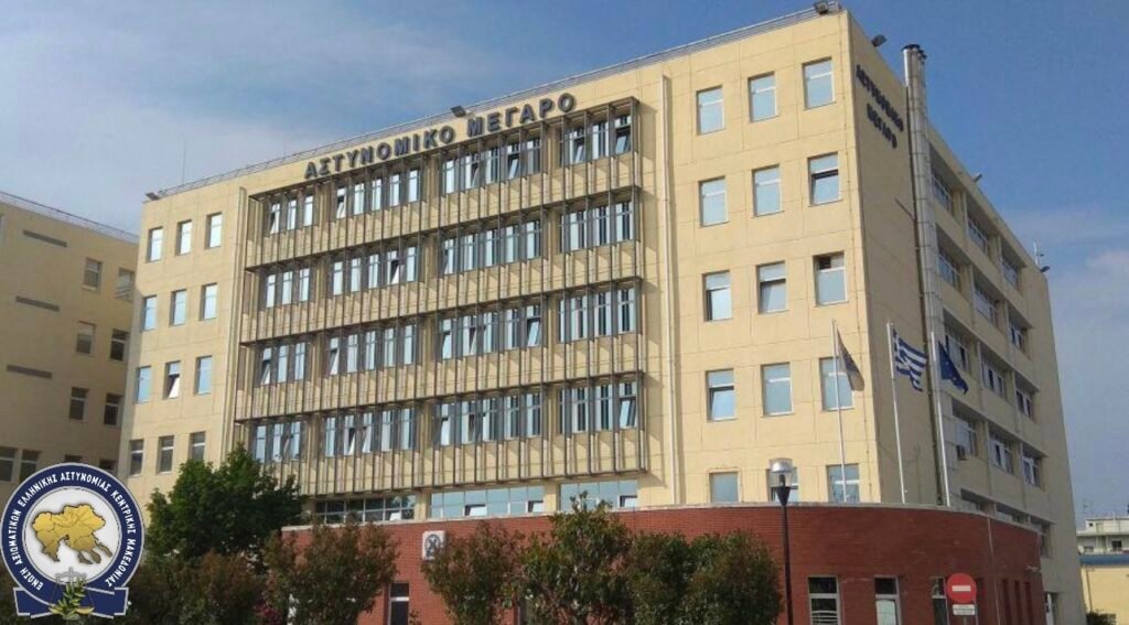 ή στραβός είναι ο γιαλός ή στραβά αρμενίζουμε…