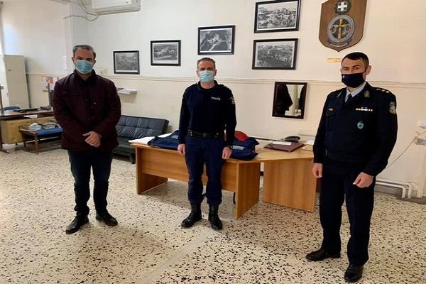 Επίσκεψη στο Αστυνομικό Τμήμα Βισαλτίας Σερρών και παράδοση αλεξίσφαιρων γιλέκων, μέρος μεγάλης χορηγίας που εξασφάλισε η Ένωσή μας για τα μέλη της