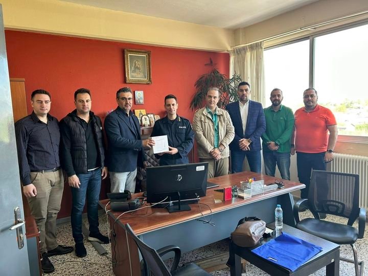 Επίσκεψη της Ένωσής μας στην Υ.Μ.Δ.Θ. - παράδοση μηχανήματος simplefy 5G Internet