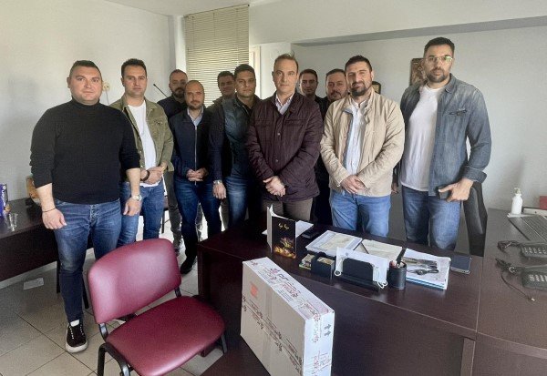 Επίσκεψη της Ένωσής μας στην Υποδιεύθυνση Οικονομικής Αστυνομίας Βορείου Ελλάδος - Παράδοση φορητού ηλεκτρονικού υπολογιστή